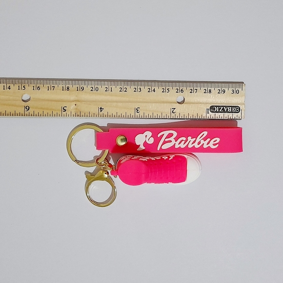 ● BARBIE | 3D sneaker keychain - Picture 7 of 14